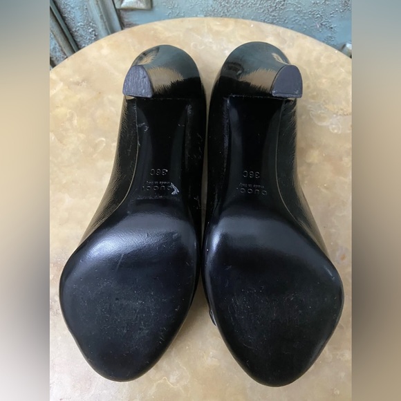 GUCCI Patent Leather Heels
Shoes size 36 C US 5.5 - Picture 3 of 12